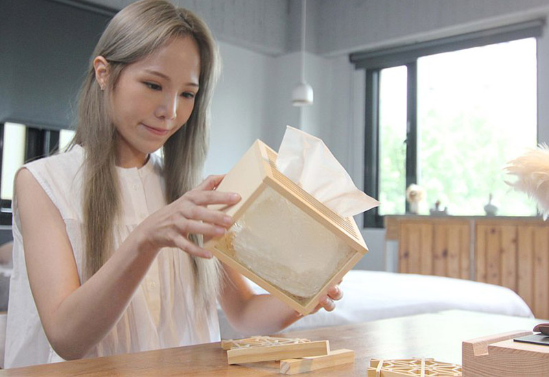 手手 海棠花衛生紙盒(小型) 玻璃窗花衛生紙盒